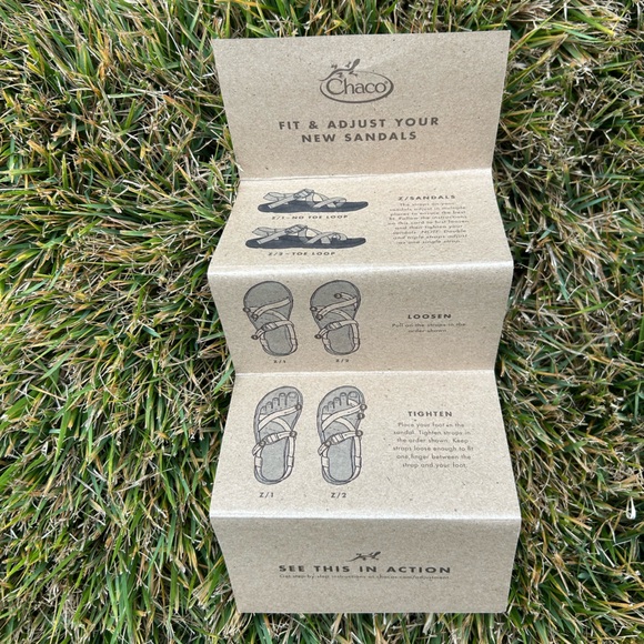 Chaco women’s Sandals with Blue and Gray Straps with it’s box - Picture 9 of 10